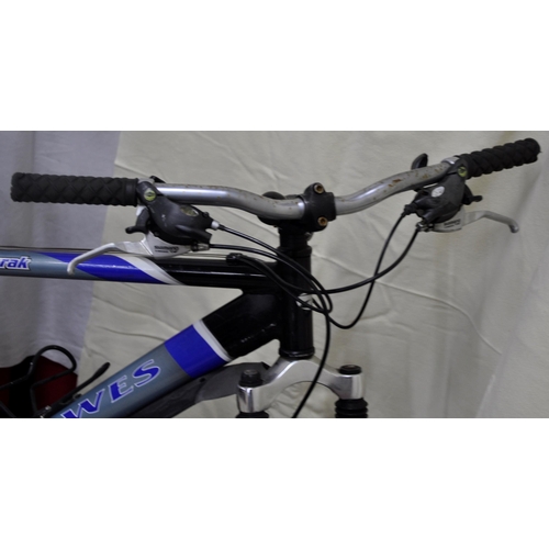 19 - 2 MOUNTAIN BIKES - DAWES TAMARAK 21 SPEED FRONT SUSPENSION AND APOLLO SLANT 18 SPEED FRONT SUSPENSIO... 