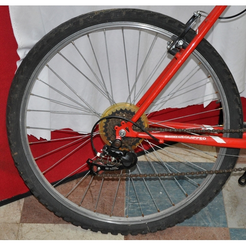 19 - 2 MOUNTAIN BIKES - DAWES TAMARAK 21 SPEED FRONT SUSPENSION AND APOLLO SLANT 18 SPEED FRONT SUSPENSIO... 