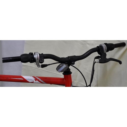 19 - 2 MOUNTAIN BIKES - DAWES TAMARAK 21 SPEED FRONT SUSPENSION AND APOLLO SLANT 18 SPEED FRONT SUSPENSIO... 