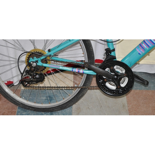 22 - 2 CHILDREN'S BIKES (NO PEDALS) - CARRERA ABYSS 7 SPEED AND APOLLO KINX 18 SPEED