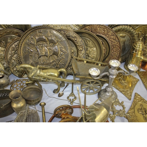 66 - VARIOUS METALWARE INCLUDING COPPER AND BRASS