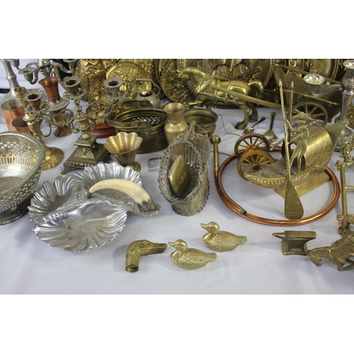 66 - VARIOUS METALWARE INCLUDING COPPER AND BRASS