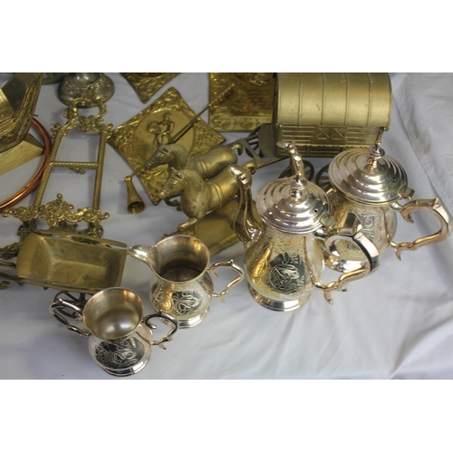 66 - VARIOUS METALWARE INCLUDING COPPER AND BRASS