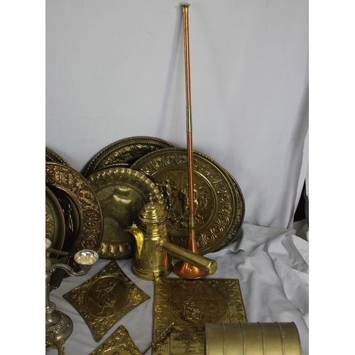 66 - VARIOUS METALWARE INCLUDING COPPER AND BRASS