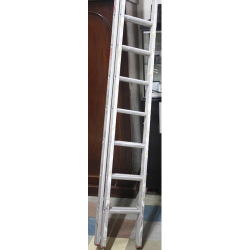 81 - ALUMINIUM DOUBLE EXTENSION LADDER