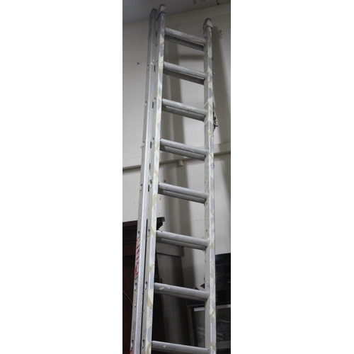 81 - ALUMINIUM DOUBLE EXTENSION LADDER