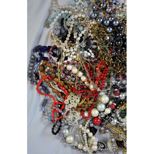 107 - BAG OF COSTUME JEWELLERY