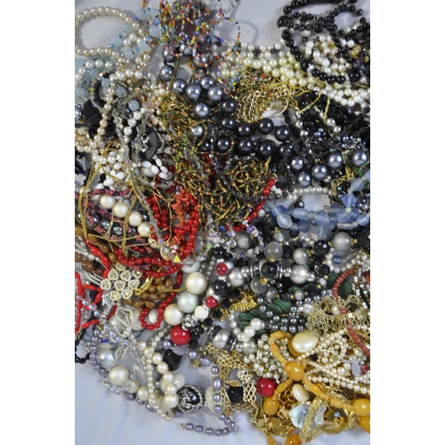 107 - BAG OF COSTUME JEWELLERY