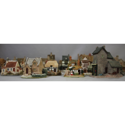 147 - QUANTITY OF LILLIPUT LANE COTTAGES