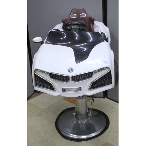 185 - YH SPORTS CAR 99001 CHILD'S BARBER CHAIR