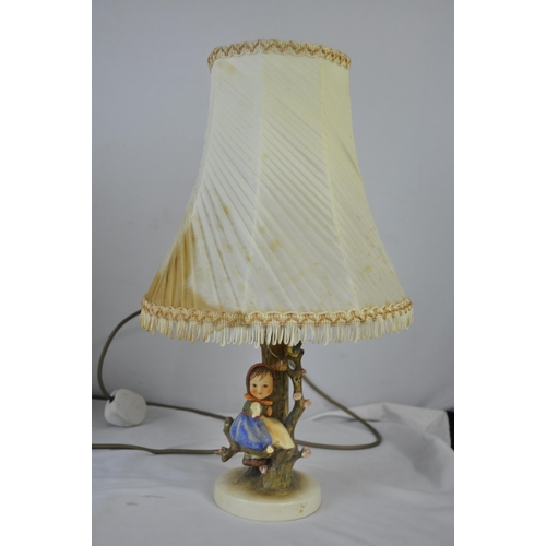 204 - HUMMEL WALL POCKET AND 2 HUMMEL TABLE LAMPS - 1 DAMAGED