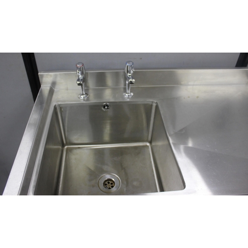 232 - VOGUE STAINLESS STEEL SINK FITTED TAPS WITH SINGLE DRAINER AND UNDERSHELF (W39