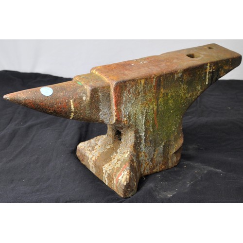 251 - ANVIL (L58 x H27cm)