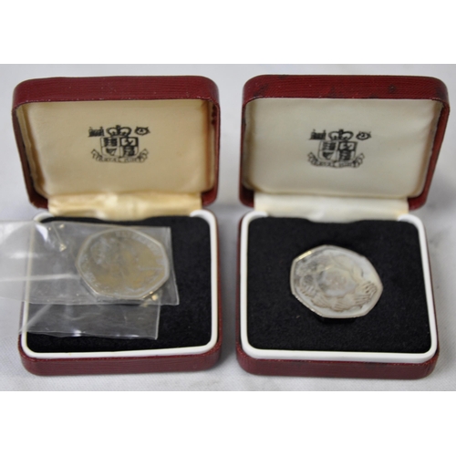 367 - 1990 SILVER PROOF FIVE PENCE TWO COIN SET, UNITED KINGDOM PROOF COIN COLLECTION 1983 AND TWO ROYAL M... 