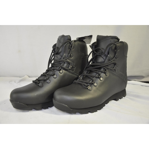 5 - PAIR NEW ITURRI PATROL BOOTS (SIZE 11)