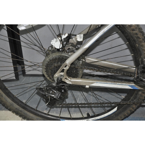 17 - CARRERA VULCAN 7005 24 SPEED MOUNTAIN BIKE WITH DISC BRAKES (18