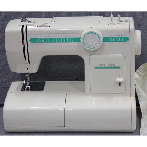 28 - TOYOTA 4170 SEWING MACHINE - NO ELECTRIC CABLE OR FOOT PEDAL