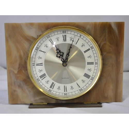 123 - 2 CLOCKS: WESTCLOX MARBLE EFFECT BATTERY CLOCK (BATTERY COVER MISSING) & BLACK CASE MANTLE CLOCK... 