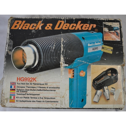 176 - MISC TOOLS: BLACK & DECKER HG992K TWO HEAT HOT AIR PAINTSTRIPPER KIT & SCREWDRIVER BIT SET