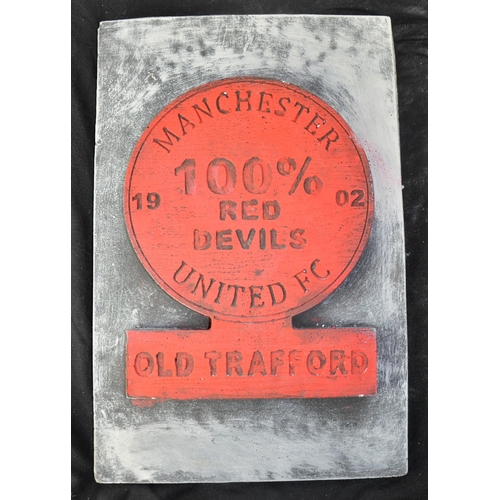 215 - 2 MANCHESTER UNITED FC 100% RED DEVILS PLAQUES