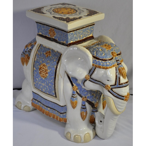 217 - CERAMIC ELEPHANT TABLE/PLANT STAND, 5 DRAWER WICKER UNIT AND BRASS TABLE LAMP (NEEDS PLUG)