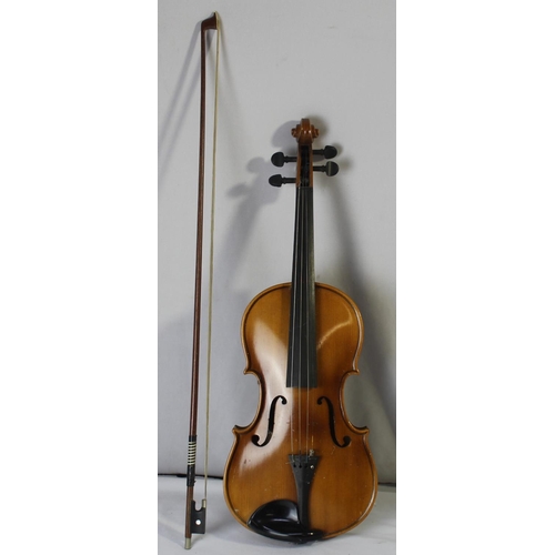 62 - GOLDEN STRAD VIOLIN (IMPORTED BY BOOSEY& HAWKES, LONDON) WITH BOW IN HARD CASE  (58.5cm TOTAL LE... 