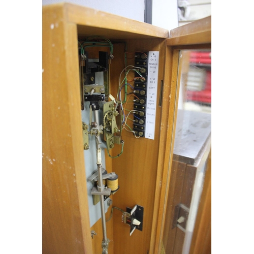 194 - GENTS OF LEICESTER POST OFFICE CLOCK NUMBER 36 MK6 & GENTS OF LEICESTER WATER LEVEL INDICATOR/RE... 