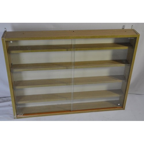 158 - 3 MODEL VEHICLE DISPLAY CASES