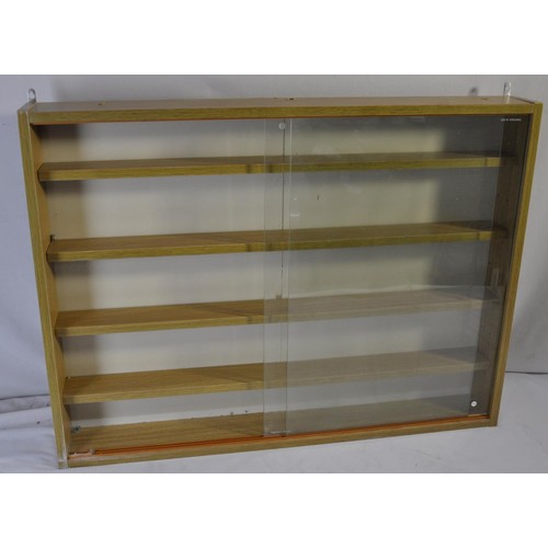 158 - 3 MODEL VEHICLE DISPLAY CASES