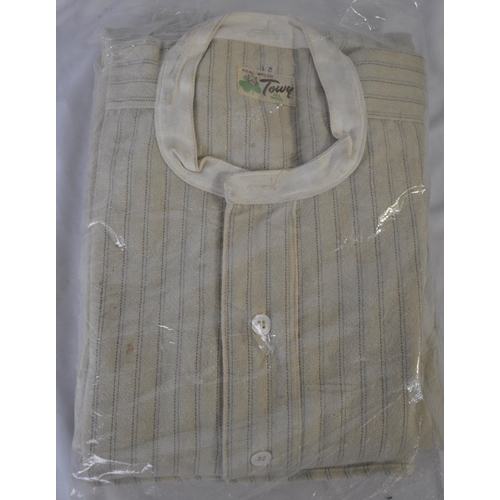 60 - FINELY EMBROIDERED TABLE CLOTH AND LARGE WOOL NIGHT SHIRT 