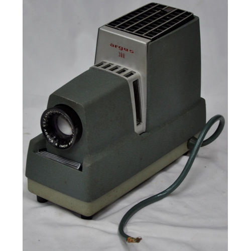 226 - 2 PROJECTORS: ARGUS 3000 IN CASE & EUMIG MARK DL