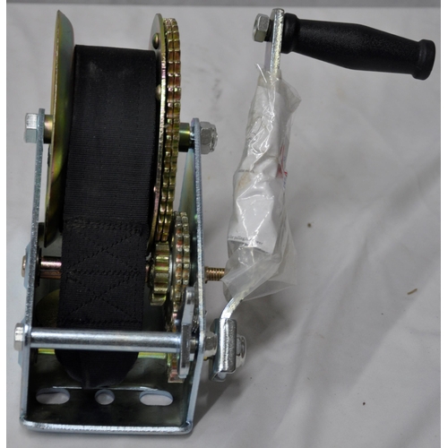 300 - DOUBLE GEAR STRAP WINCH