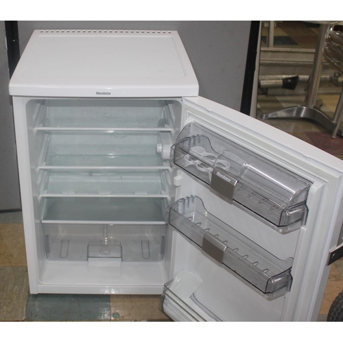 309 - BLOMBERG UNDER-COUNTER FRIDGE - WORKING