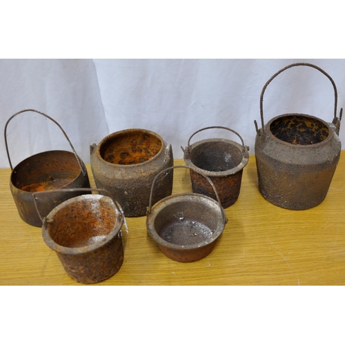 92 - MISCELLANEOUS GOODS INCLUDING BARREL TYPE PAIL & METAL CASTING TOOLS