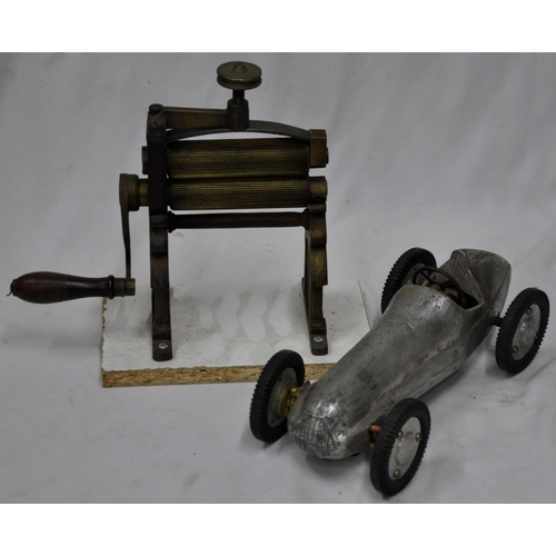 232 - MISCELLANEOUS MODELS - CAR, PRESS, PISTON ENGINE