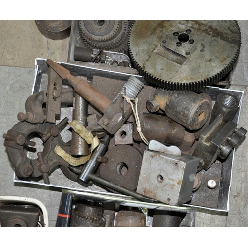 265 - VARIOUS TOOLING INCLUDING LATHE TOOLING