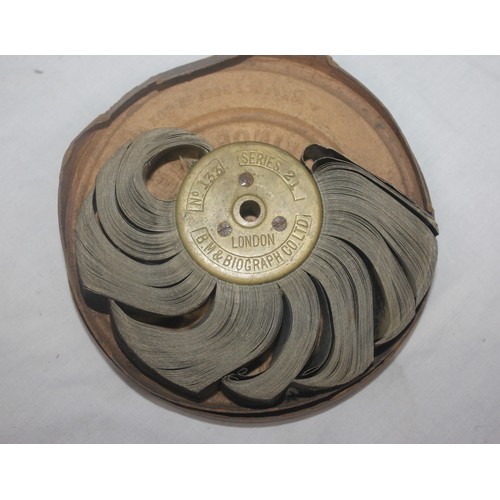 244 - KINORA EARLY MOVING PICTURE DEVICE NO. 1062 (MOULDING DAMAGED) & QUANTITY KINORA REELS