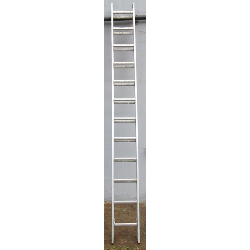 66 - ALUMINIUM DOUBLE EXTENSION LADDER