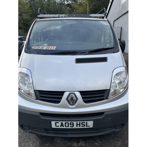 350 - RENAULT TRAFIC LL29 DCi 115 PANEL VAN - REGISTRATION NUMBER CA09 HSL