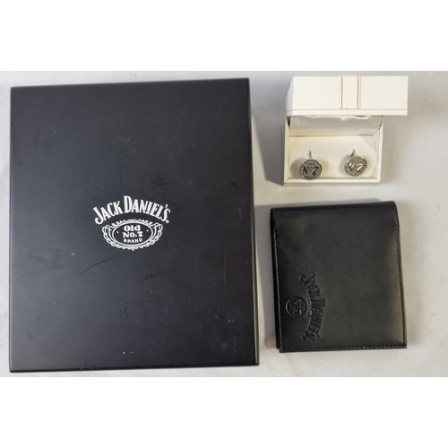 47 - BOX OF NEW 'JACK DANIELS' ITEMS INCLUDING HIP FLASK SET, WALLET AND CUFFLINKS