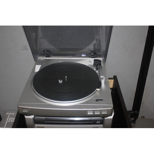 76 - AIWA HI-FI SYSTEM WITH SEPARATE TURNTABLE AND 2 SPEAKERS