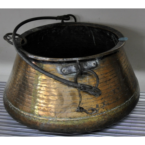 89 - BRASS COOKING POT AND CAST IRON CASSEROLE DISH