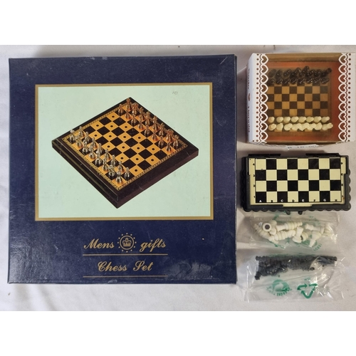 30 - ELECTRONIC, MAGNETIC & TRAVEL CHESS SETS