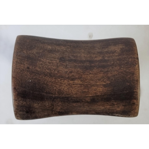 99 - EARLY 20th CENTURY KARAMOJONG TRIBAL WOODEN NECK REST