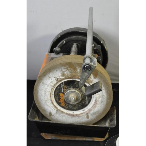 25 - TITAN TWSS10 DOUBLE WHEEL GRINDER/POLISHING WHEEL