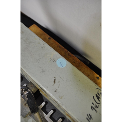 55 - FORTE 36 GUILLOTINE