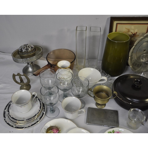 59 - MISCELLANEOUS ITEMS - GLASSWARE, TROPHY, ROYAL MEMORABILIA, VASES ETC