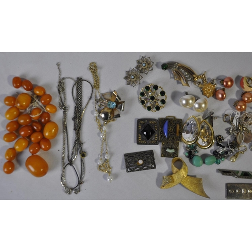 222 - COSTUME JEWELLERY