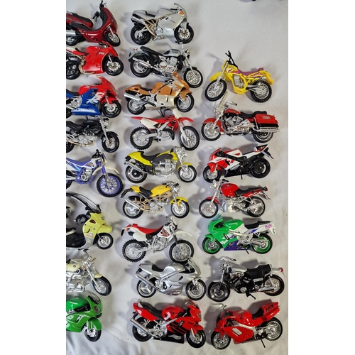 76A - QUANTITY OF SCALE MODEL MOTORCYCLES