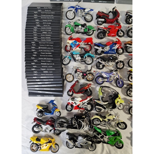 76A - QUANTITY OF SCALE MODEL MOTORCYCLES